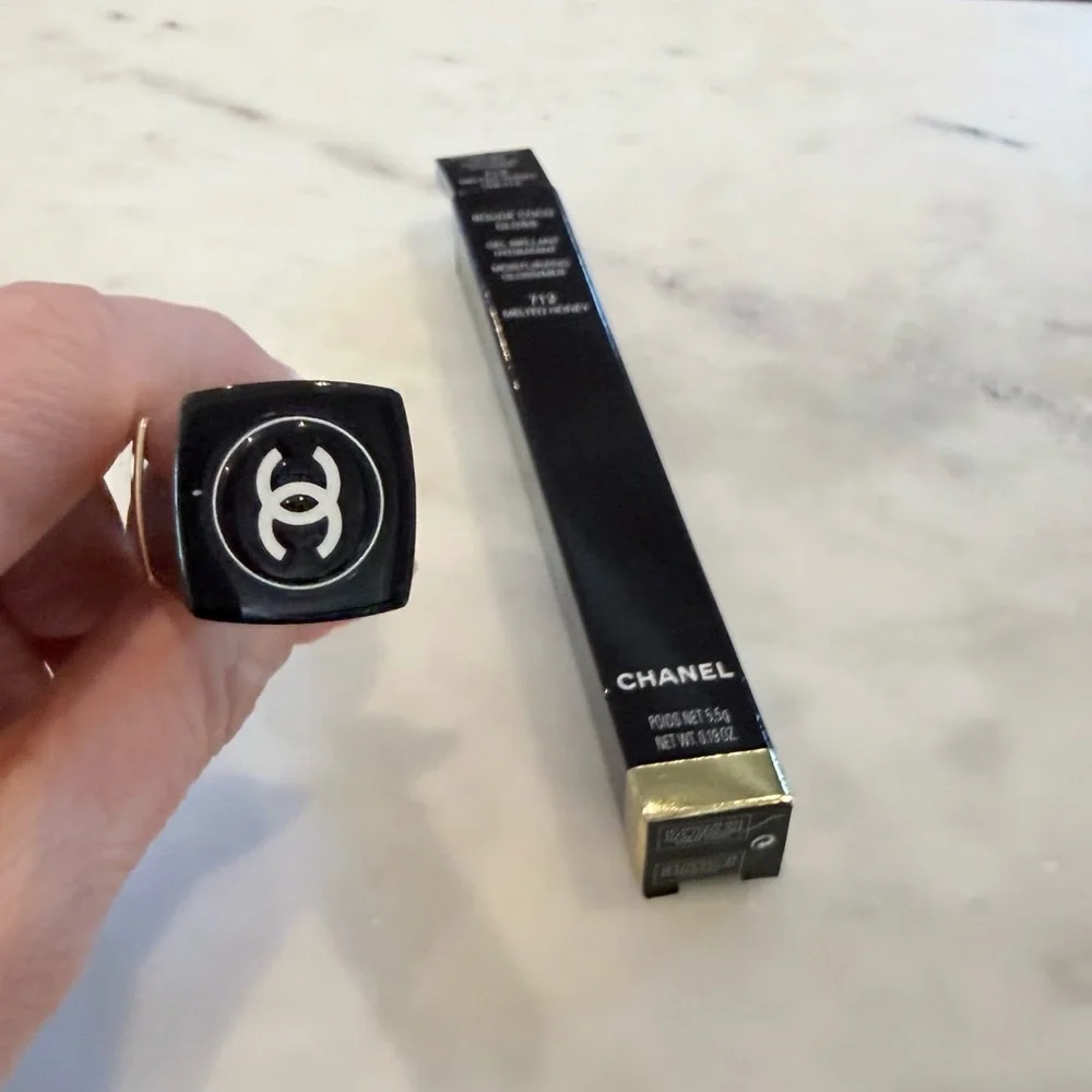 CHANEL NIB Rouge Coco Gloss in 712 Melted Honey